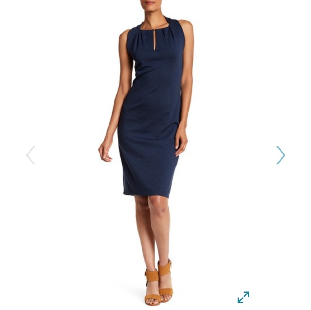 Max Studio Knit Sleevless Keyhole Dress